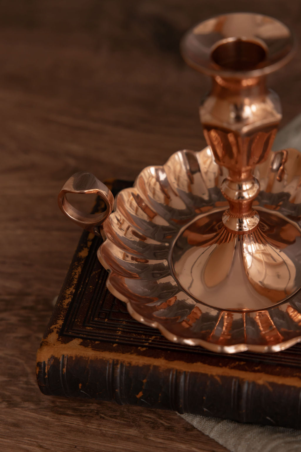 CMK Vintage French Inspired Candlestand with Fluted Drip Plate