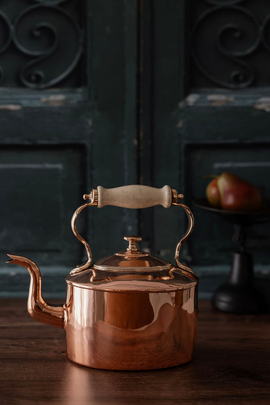 Antique English Copper Tea Kettle | Mid-19th Century | Porcelain Handle | 2 Quart