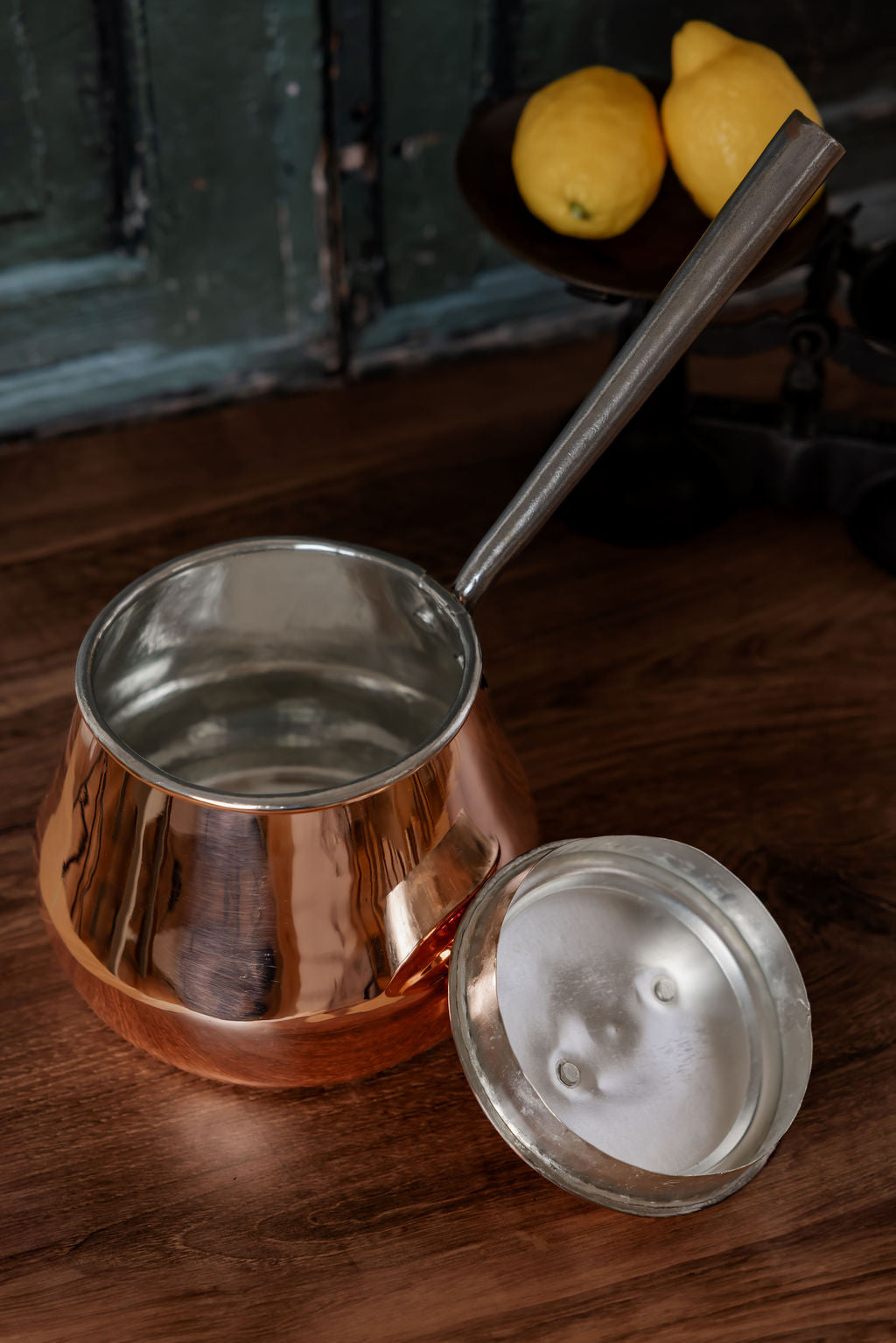 Antique English Copper Pot-Bellied Saucepan — C.1800