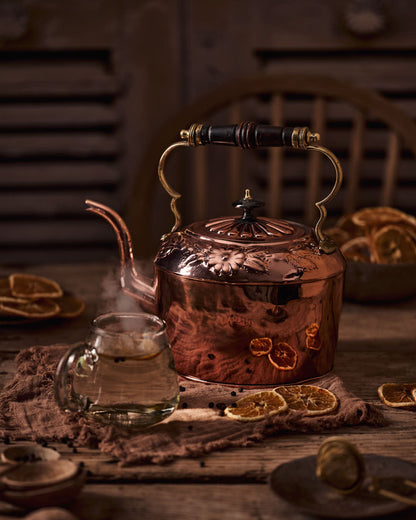 Antique English Tea Kettle W/ Embossed Lid C.1880