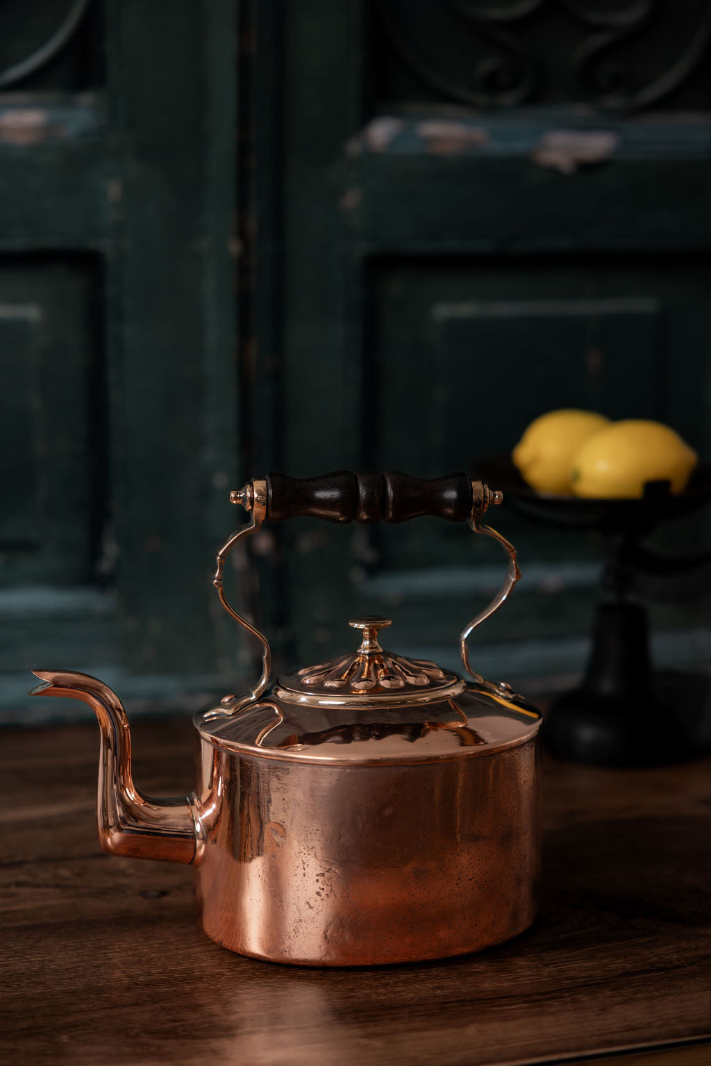 Antique English Tea Kettle W/ Embossed Lid C.1880