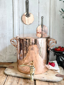  Antique English Stockpot With Pouring Spout, C.1850